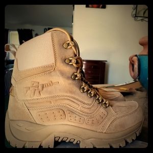 Tactical Hiking boots